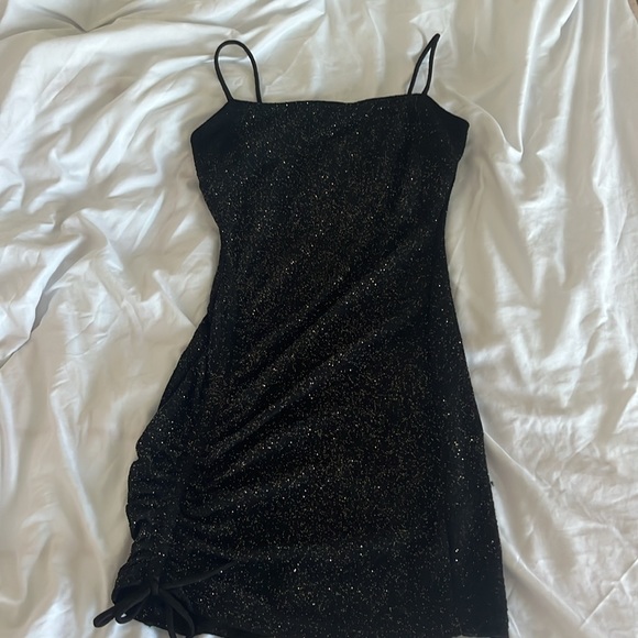 Windsor black sparkle mini dress - Picture 3 of 5